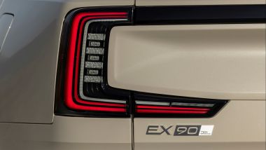 Volvo EX90 Performance, la top di gamma