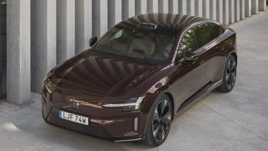 Volvo: la ES90 con il sistema di sicurezza ancora presente sul tetto ma non operativo