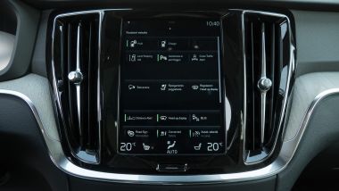 Volvo V60 2019: lo schermo con interfaccia Sense dell'infotainment