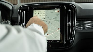 Volvo XC40 Recharge Twin AWD: l'infotainment è gestito da Google Automotive