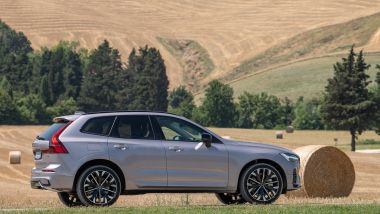 Volvo XC60 T6 2026: la prova del SUV plug-in hybrid svedese