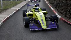 W-Series Brands Hatch: Kimilainen in testa anche in FP2