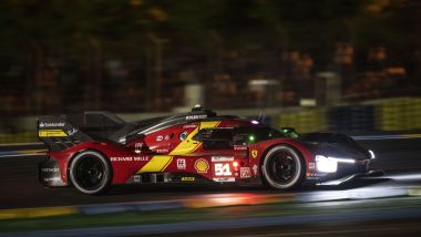 24 Ore di Le Mans 2023: pioggia battente, Ferrari resiste.