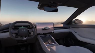 XPeng P7: l'abitacolo lussuoso e super tecnologico della berlina elettrica cinese
