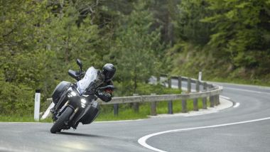 Yamaha: la prova della Tracer 9 GT+ Y-AMT 2025