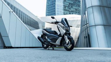 Yamaha NMAX 125 2025 - Tre quarti anteriore