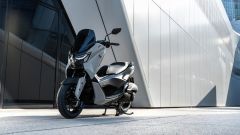 EICMA 2024: foto, info, dati e arrivo nuovo Yamaha NMAX 125 2025