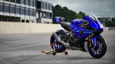 Yamaha R1 2024