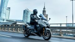 Yamaha TMAX 2025: versioni, caratteristiche, prezzi, data d'arrivo