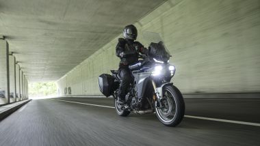 Yamaha Tracer 9 GT+ Y-AMT 2025 durante il test