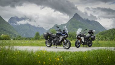 Yamaha Tracer 9 GT+ Y-AMT 2025: le due colorazioni