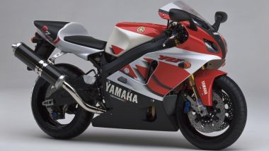 Yamaha YZF-R7: la superbike degli anni 90