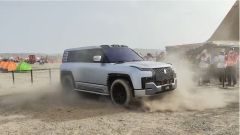 BYD U8 sfida Land Rover: il fuoristrada ibrido arriva in Europa?
