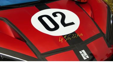 YangWang U9 Xtreme: il primato autografato sul cofano della hypercar a batterie