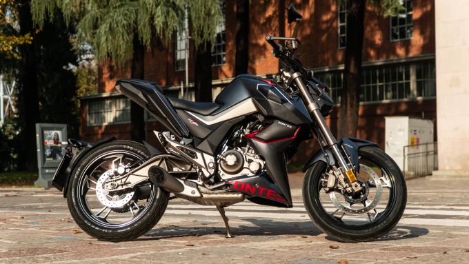 Zontes Zt 125 U Prova Test Come Va Prezzo Motorbox Zontes Zt 125 U Prova Test Come Va Prezzo Motorbox
