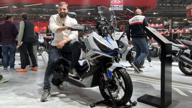 Zontes ZT368G a EICMA 2024 lo scooter adventure cinese